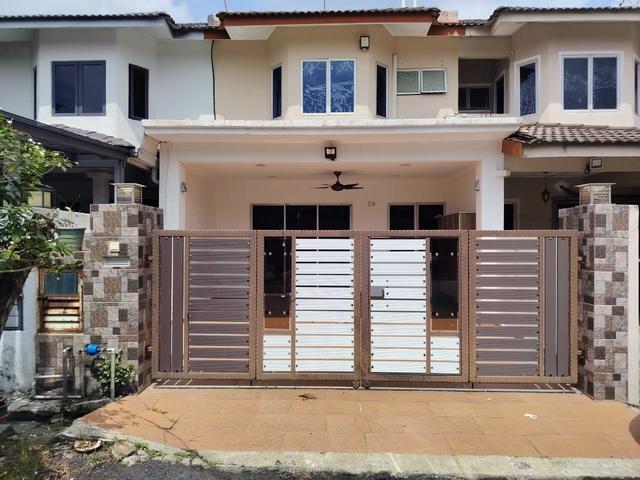 Terraced House for rent in Country Heights Damansara, Kuala Lumpur