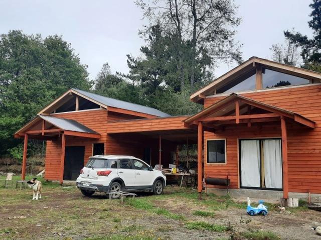 Pucón, Al lado del eltit/al lado del lider