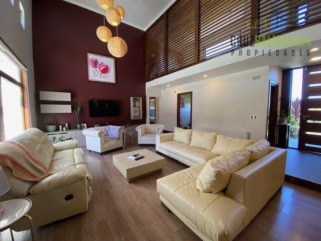 Puerto Montt, Casa de 650 m2 con piscina temperada Lomas de Coihuin