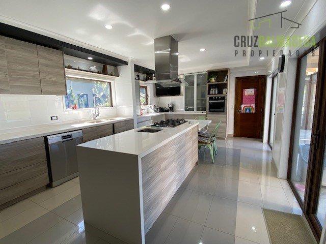 Puerto Montt, Casa de 650 m2 con piscina temperada Lomas de Coihuin