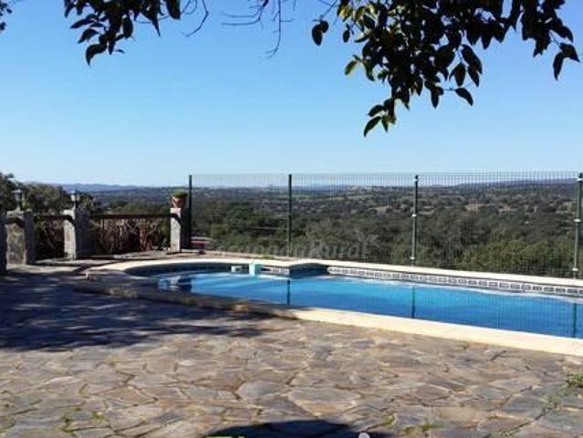 Casa en alquiler en Castilblanco De Los Arroyos, Andalucía