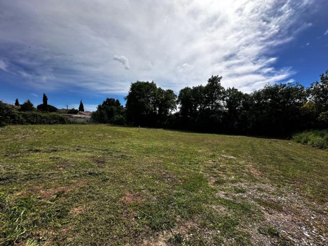 Terrain vente à Puget-sur-Argens, Var