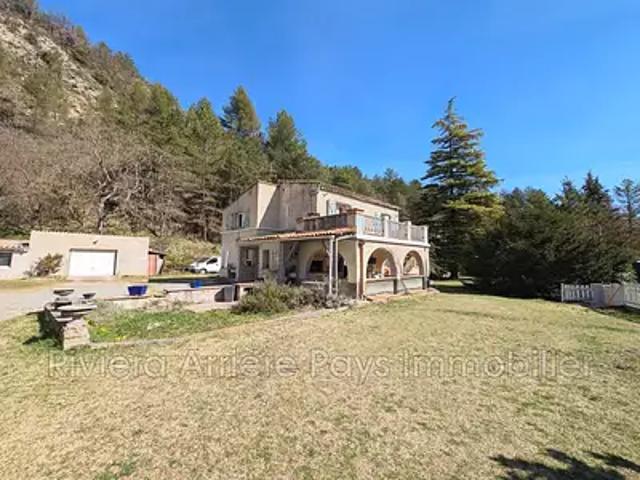 Maison vente à Nice, Puget-théniers