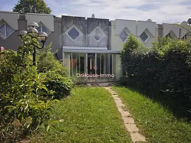 Maison vente à Hameau de la Cruche Cassée, Puiseux-en-France