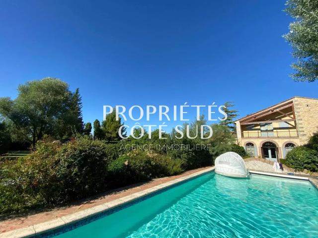 Ferme vente à Nîmes, Pujaut
