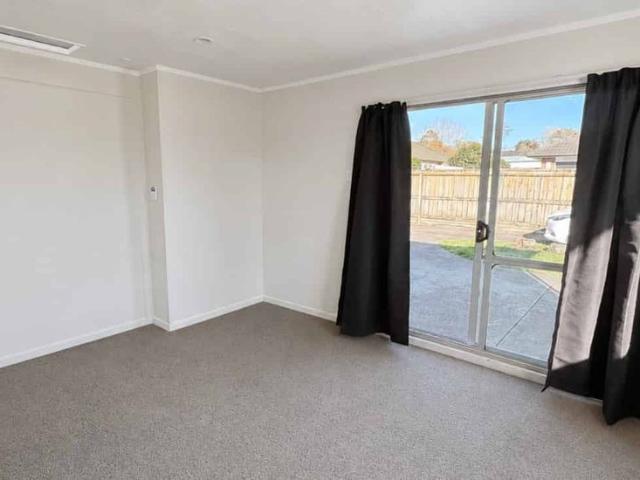 Apartment for rent in Awhitu, Oroua County