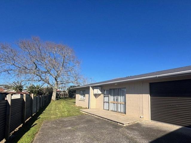 Apartment for rent in Awhitu