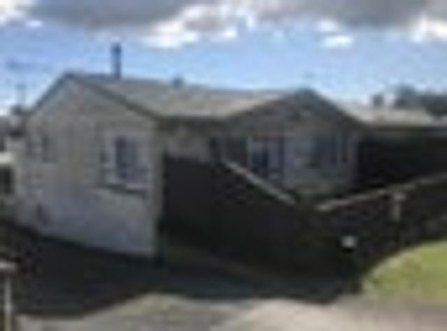 Apartment for rent in Awhitu