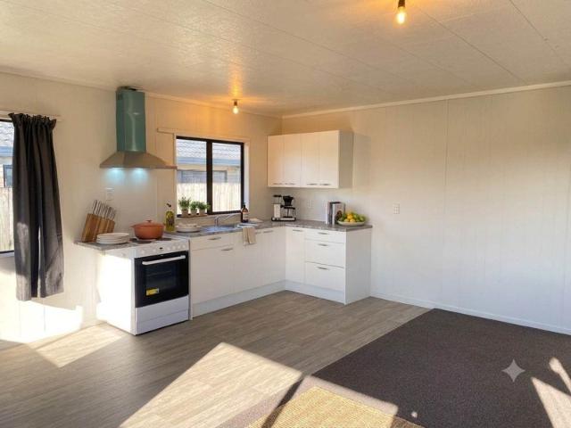 House for rent in Awhitu, Oroua County