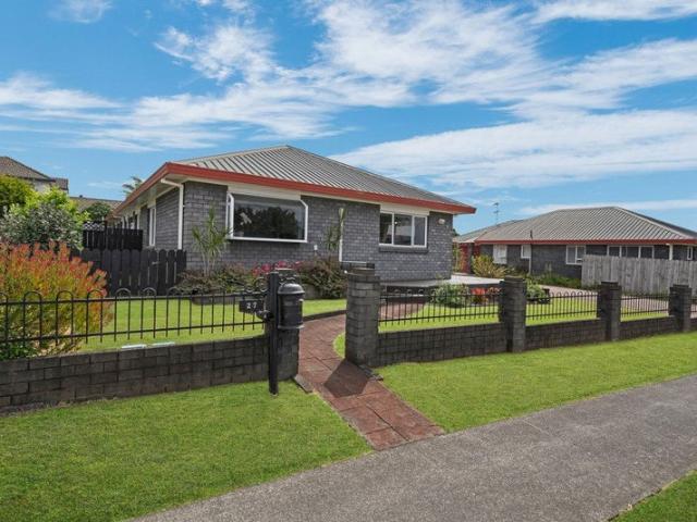 House for rent in Awhitu, Oroua County