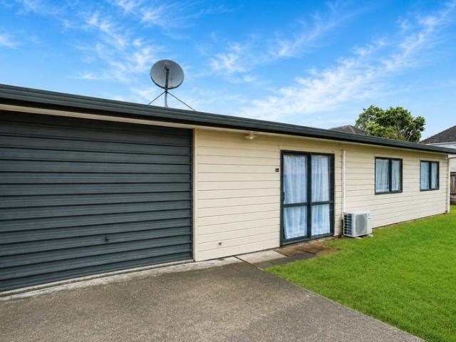 Apartment for rent in Awhitu
