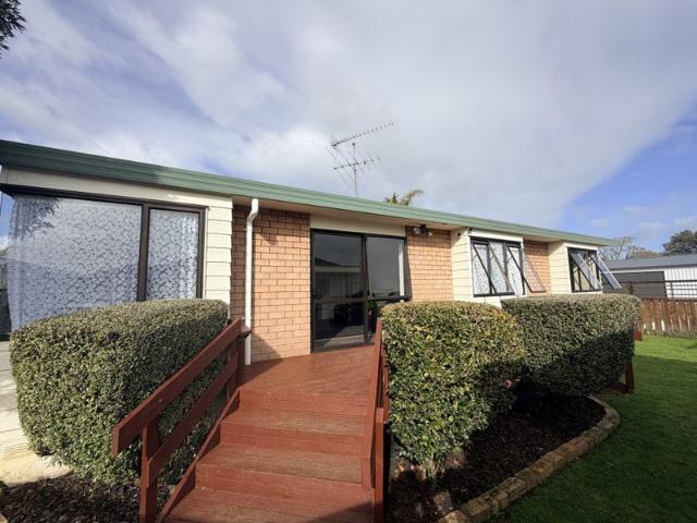 House for rent in Awhitu, Oroua County