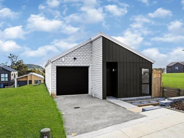 House for rent in Awhitu, Oroua County