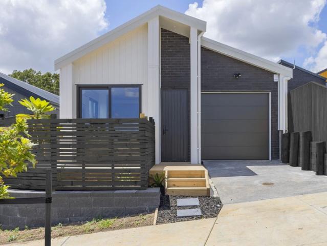 House for rent in Awhitu, Oroua County