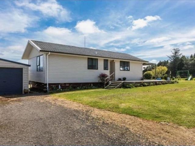 House for rent in Awhitu, Oroua County