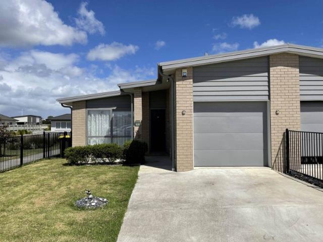 House for rent in Awhitu