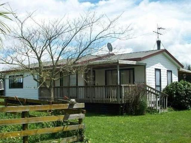 House for rent in Awhitu, Oroua County