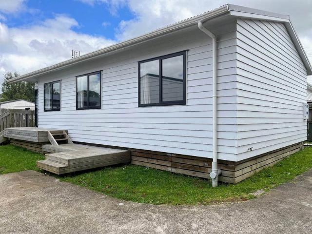House for rent in Awhitu, Oroua County