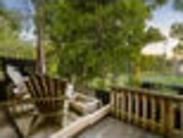 Apartment for rent in Awhitu, Oroua County