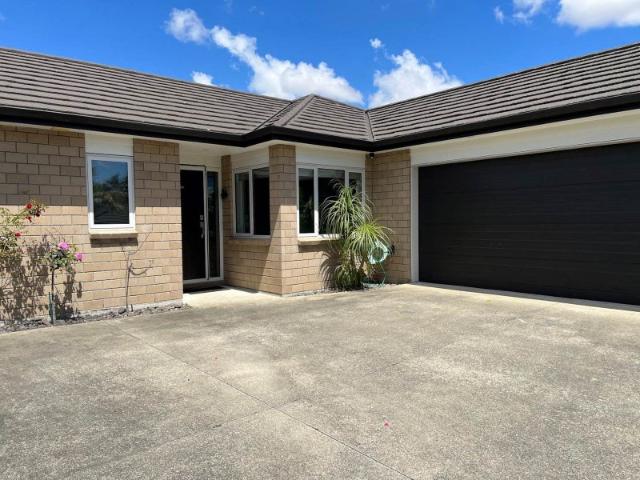 House for rent in Awhitu, Oroua County