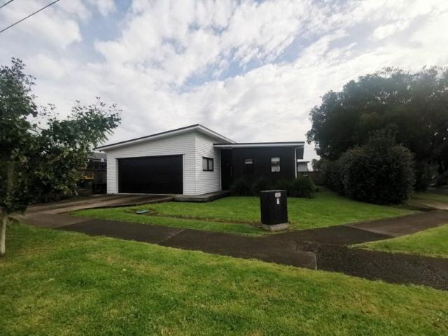 House for rent in Awhitu, Oroua County