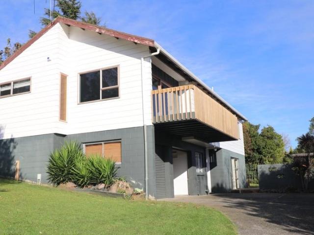House for rent in Awhitu, Oroua County