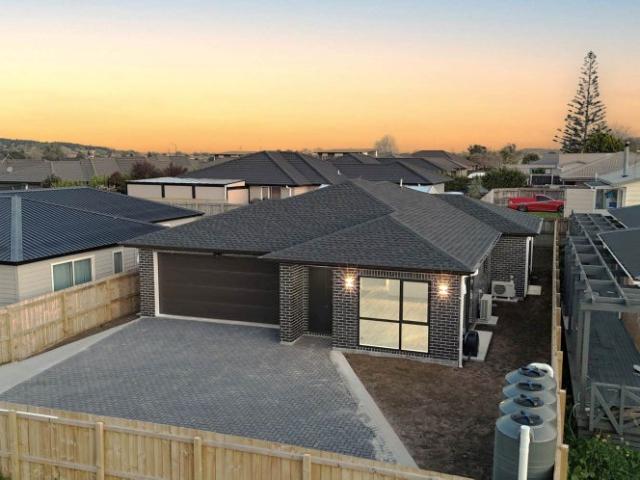 House for rent in Awhitu