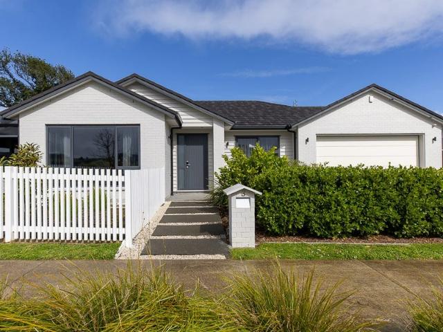 House for rent in Awhitu, Oroua County