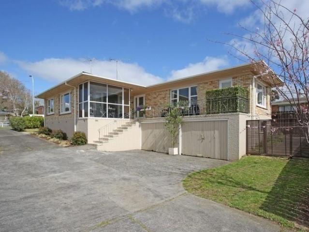 House for rent in Awhitu, Oroua County