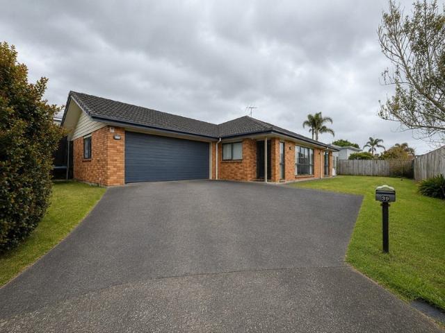House for rent in Awhitu, Oroua County