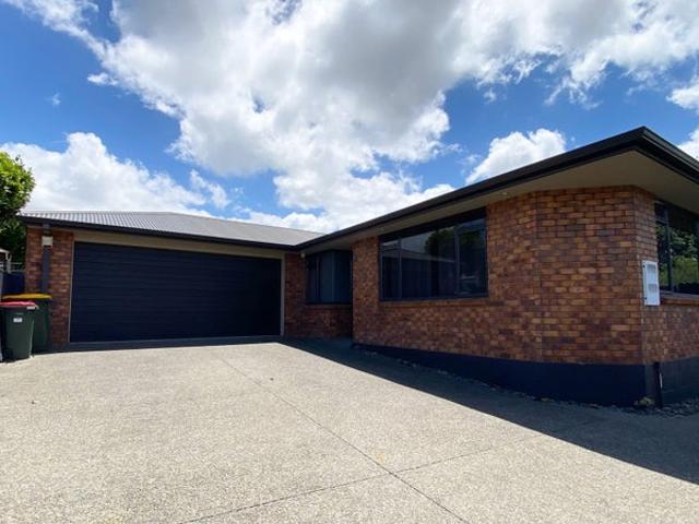 House for rent in Awhitu, Oroua County