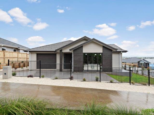 House for rent in Awhitu