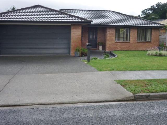 House for rent in Awhitu, Oroua County