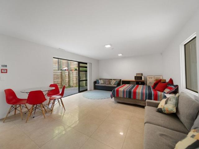 House for rent in Awhitu, Oroua County