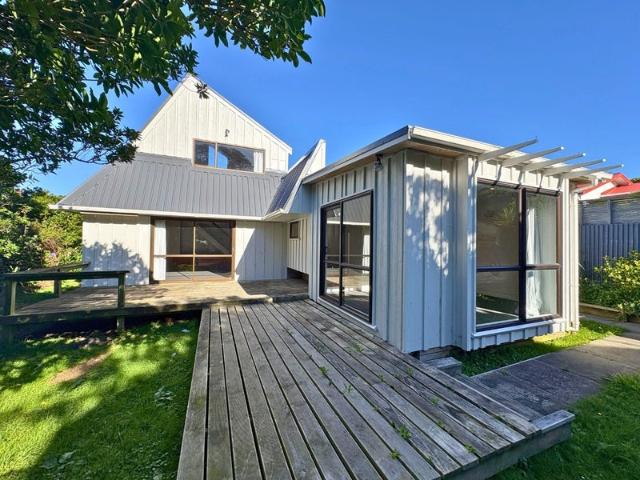 House for rent in Pukerua Bay, Wellington