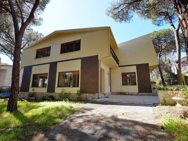Casa in vendita a Pula, Sardigna/Sardegna