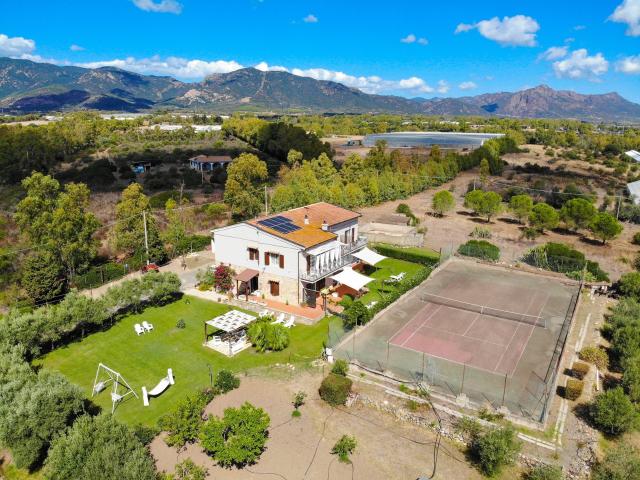 Casa in vendita a Pula, Sardigna/Sardegna