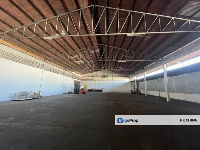 Warehouse for rent in Malaka