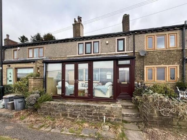 House for sale in Halifax, West Yorkshire