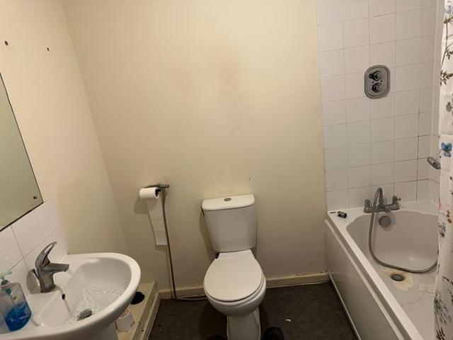 House for rent in London Borough of Hounslow, Heston