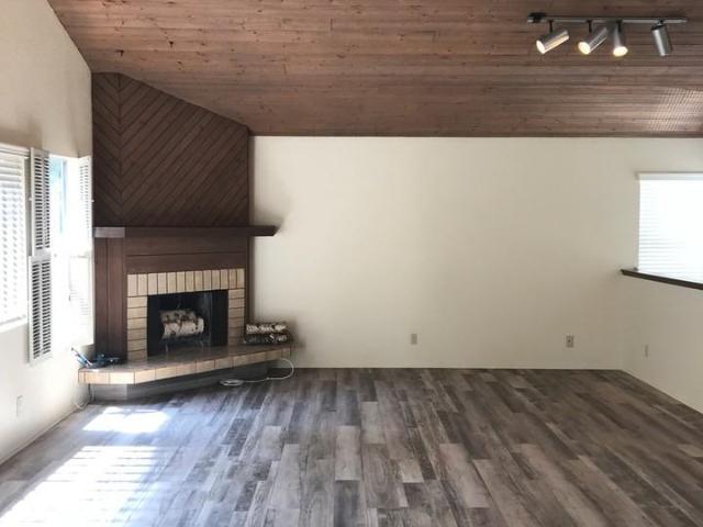 Apartment for rent in Redondo Beach, California