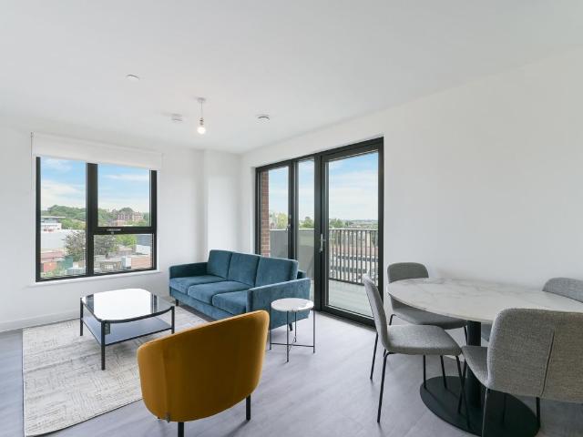 House for rent in London Borough of Ealing, Greater London