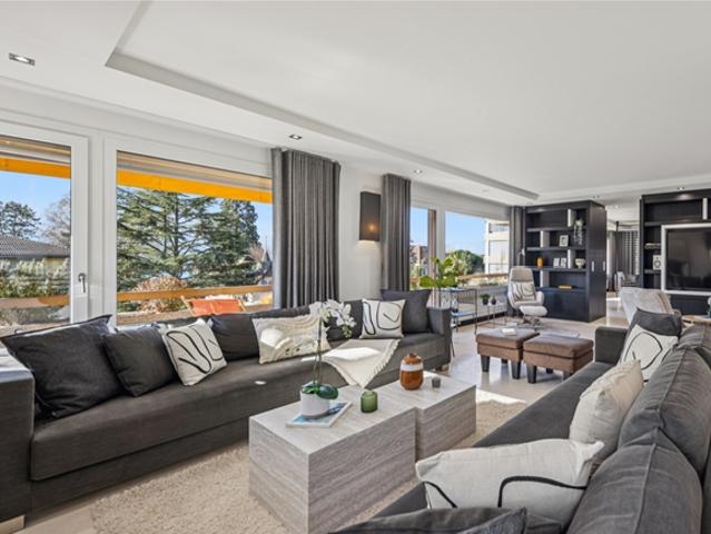 Wohnung kaufen in Pully, Waadt