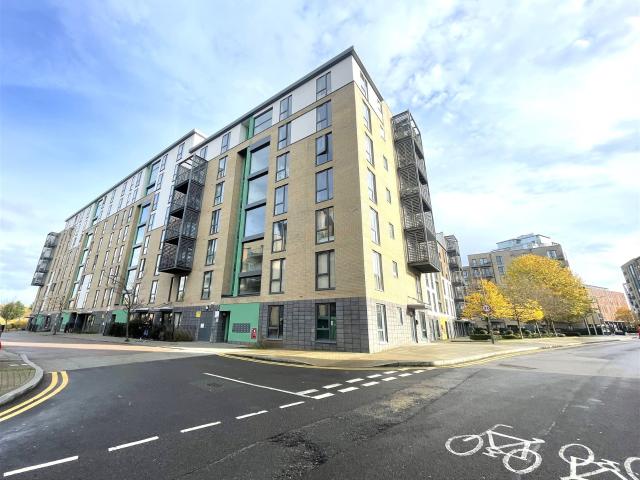 Apartment for rent in Colindale, Greater London