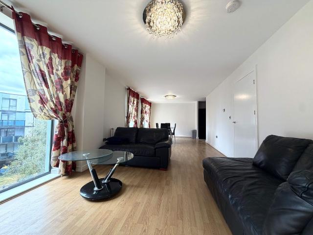 Apartment for rent in Colindale, Greater London