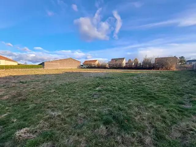Terrain vente à Riom, Pulvérières