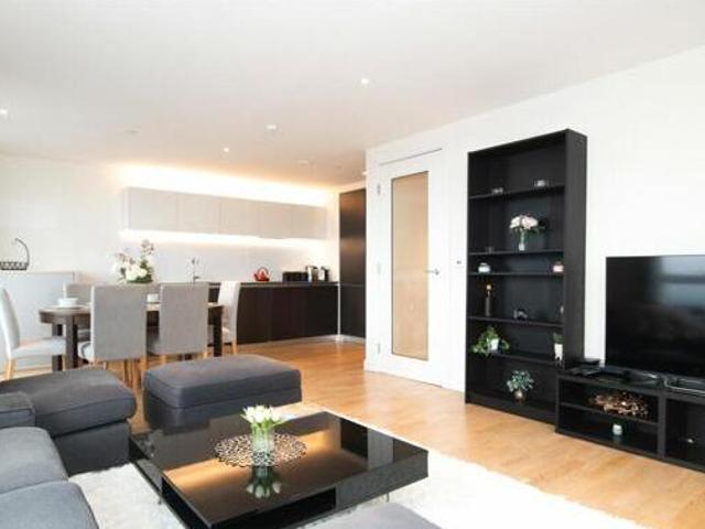 House for sale in Brentford End, Greater London