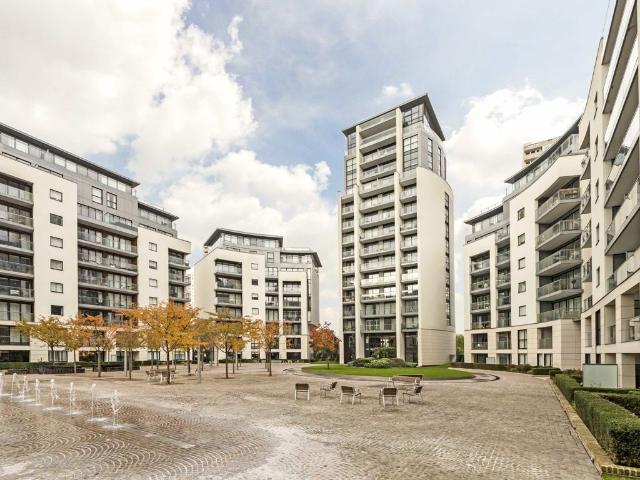 House for rent in London Borough of Hounslow, Greater London