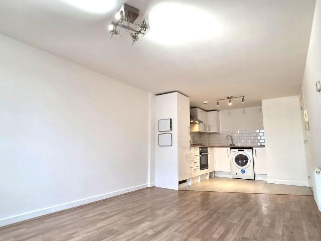 House for rent in Watford Heath, North Watford