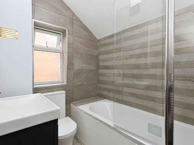 House for rent in Ewens Farm, Cheltenham